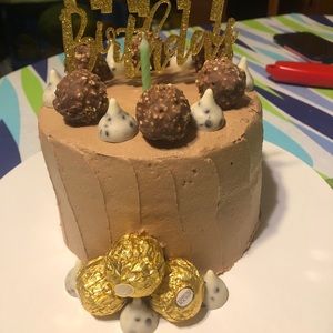 Meet your Posher, Mayelin